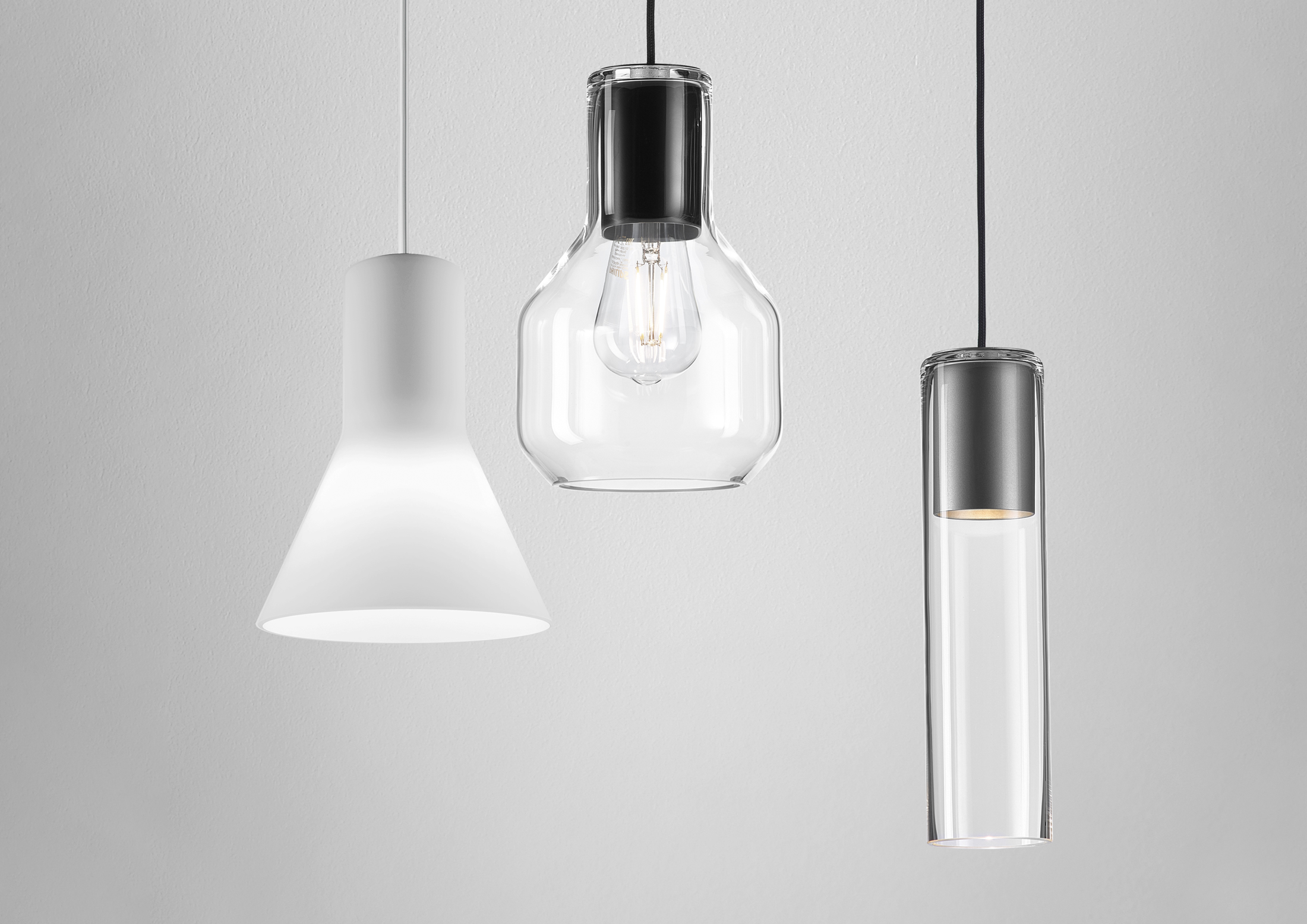 OPRAWY MODERN GLASS PROJEKTU DECHEM DLA AQFORM.